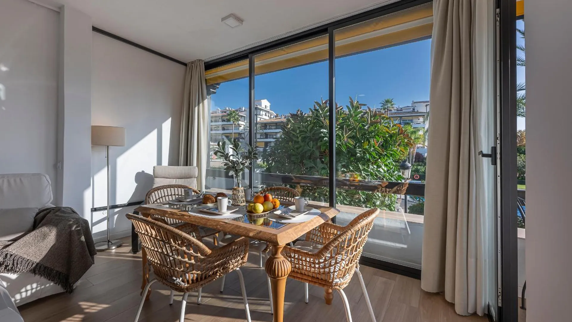 ✺Fenomenal Estudio En Milla De Oro✺Piscina✺Parking 마르베야 아파트