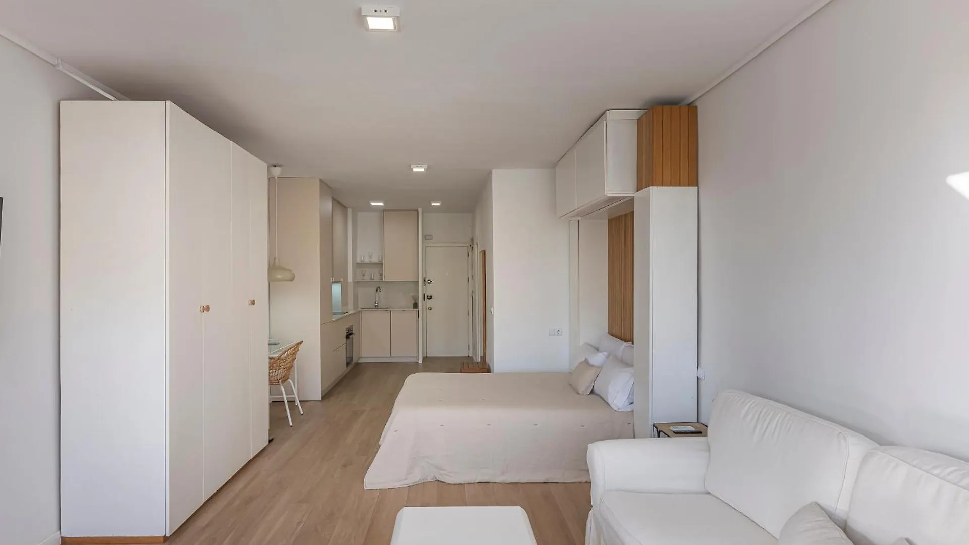 아파트 ✺Fenomenal Estudio En Milla De Oro✺Piscina✺Parking 마르베야