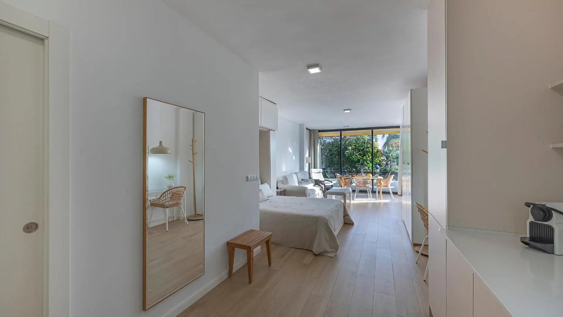 ✺Fenomenal Estudio En Milla De Oro✺Piscina✺Parking 마르베야 0*,