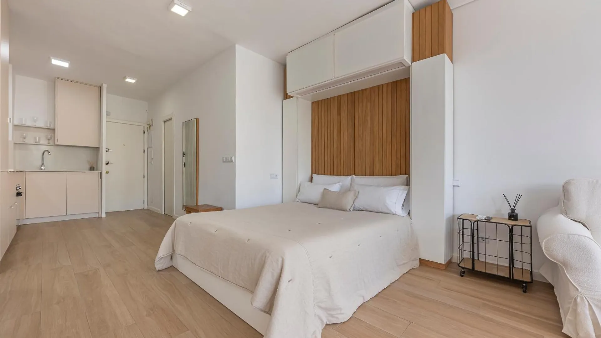아파트 ✺Fenomenal Estudio En Milla De Oro✺Piscina✺Parking 마르베야