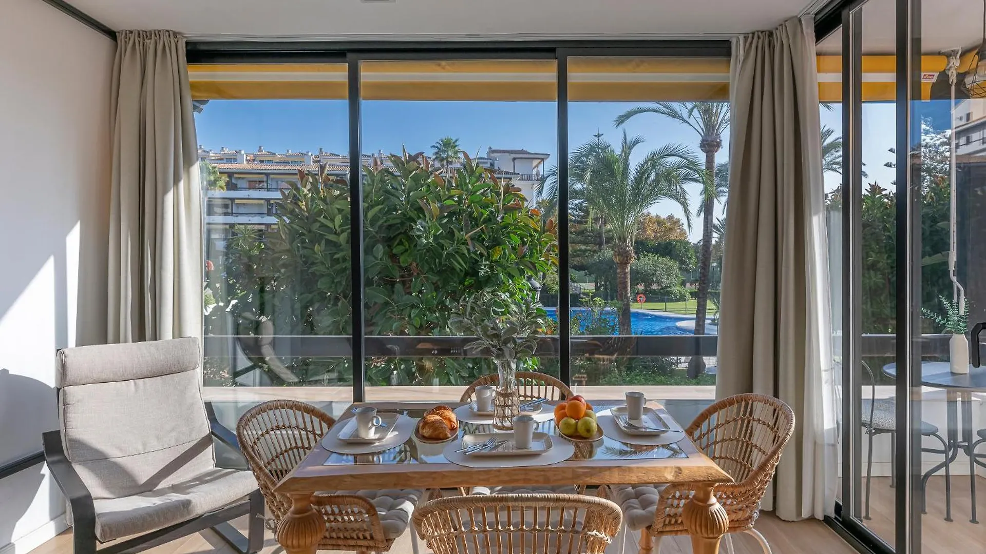 ✺Fenomenal Estudio En Milla De Oro✺Piscina✺Parking 마르베야 스페인