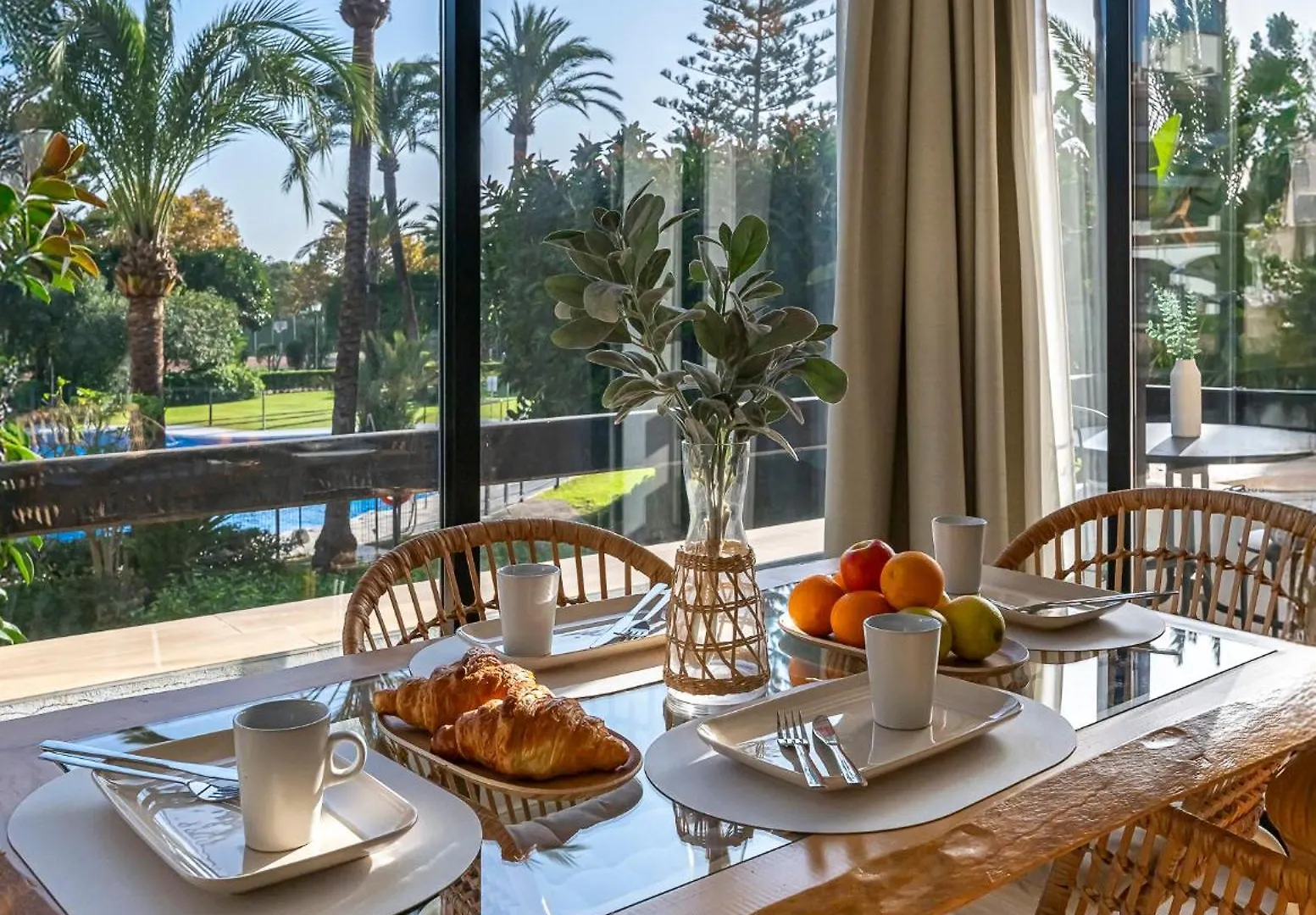 ✺Fenomenal Estudio En Milla De Oro✺Piscina✺Parking 마르베야